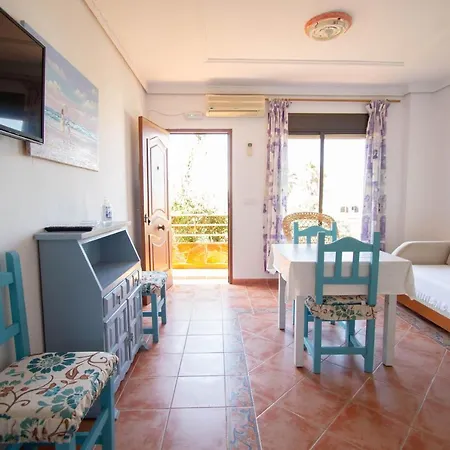 Turisticos Trajano Appartement Bolonia