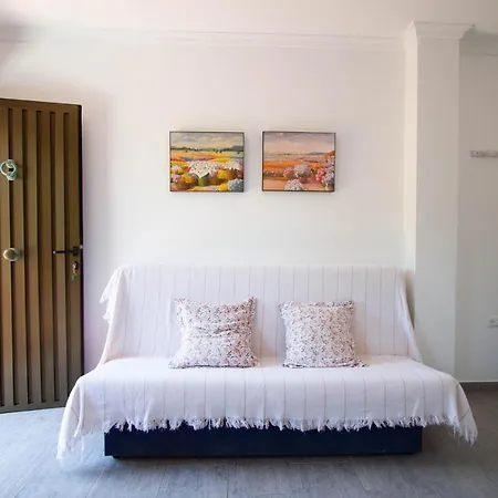 Turisticos Trajano Appartement Bolonia